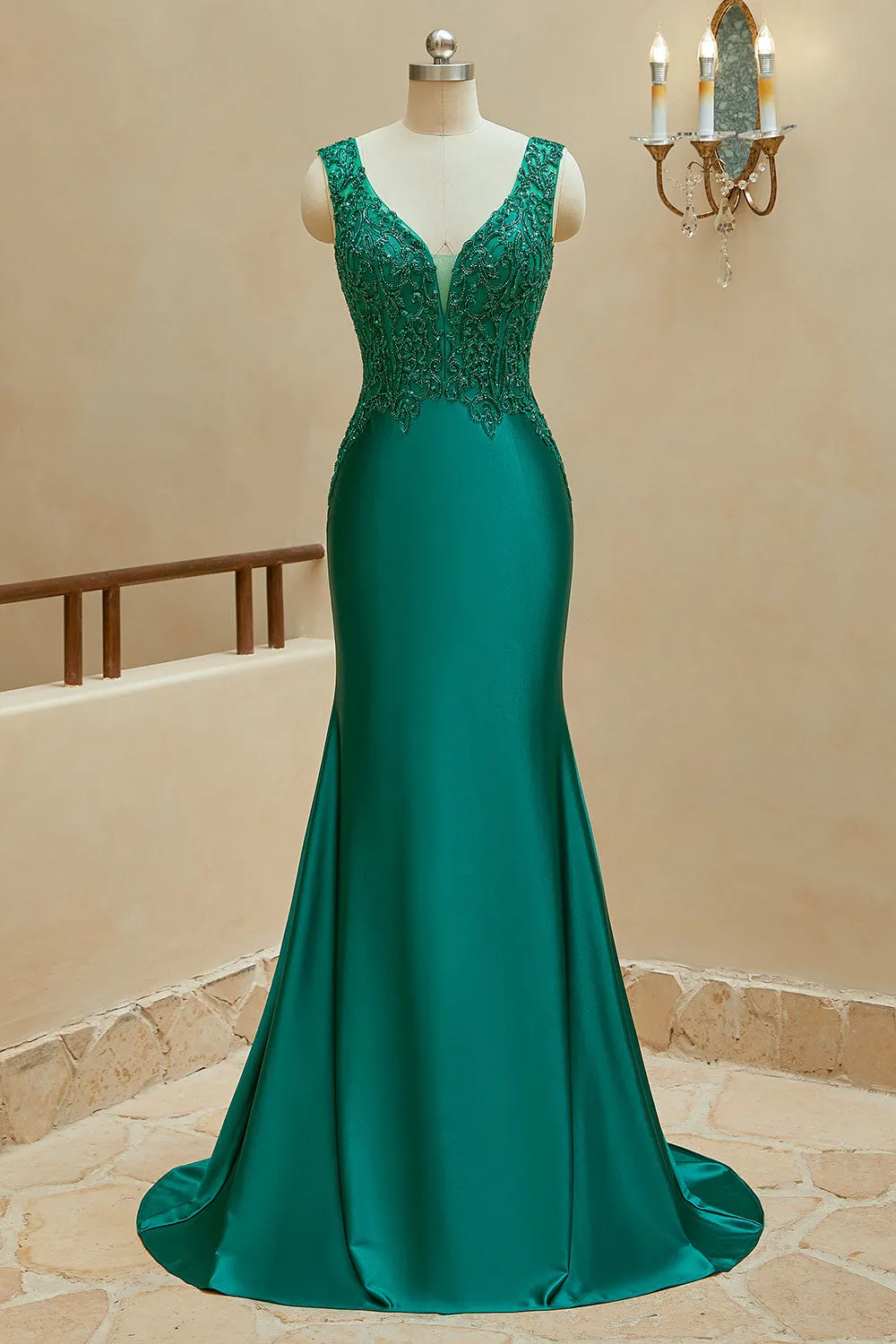 Mermaid V Neck Satin Sleeveless Prom Dresses With Beaded Sexy Evening Dresses