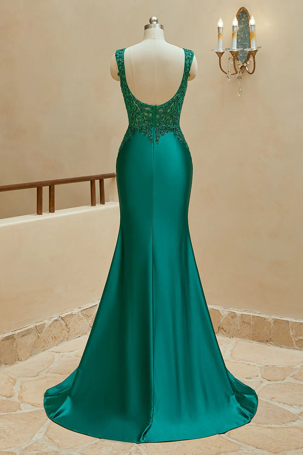 Mermaid V Neck Satin Sleeveless Prom Dresses With Beaded Sexy Evening Dresses
